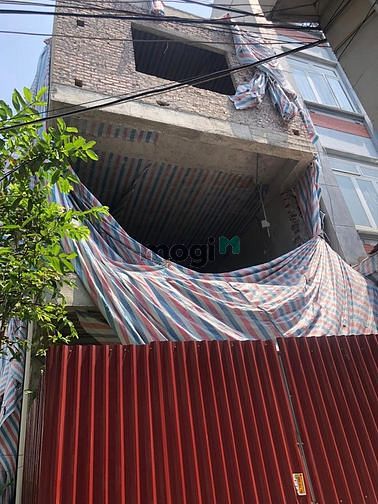 Hình ảnh Hết tiền cần bán ngôi nhà 4 tầng 47m2, ô tô vào nhà đang hoàn thiện dở