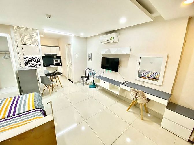 Hình ảnh Căn Hộ Full Đồ Ban Công Lớn Ngay Lê Hồng Phong Quận 10