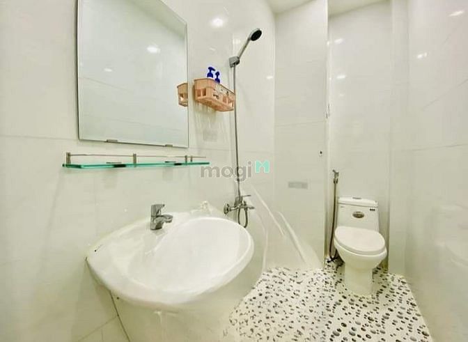 Hình ảnh Mb6623 nạp rút nhanh chóng Studio bancon full nt gần Lotte Đh UFM TDTU ĐƯờng số 79 Quận 7