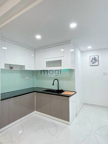 Hình ảnh Bán nhà Lê Văn Duyệt. 1 trệt 2 lầu. 6pn