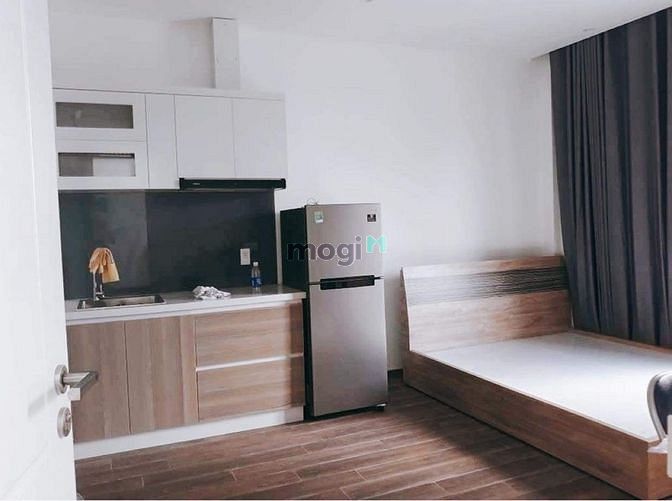Hình ảnh Cho thuê phòng ban công_thoáng mát, sạch sẽ_đủ nội thất ở Lý phục man
