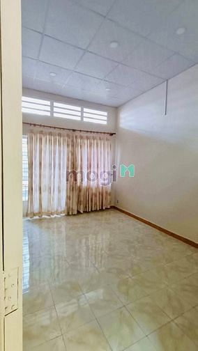 Hình ảnh Bán gấp, HXH Trần Quốc Thảo, Quận 3