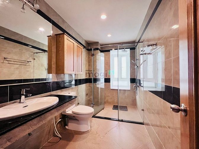 Hình ảnh Còn trống studio cửa sổ lớn thoáng mát Phú Mỹ Q7