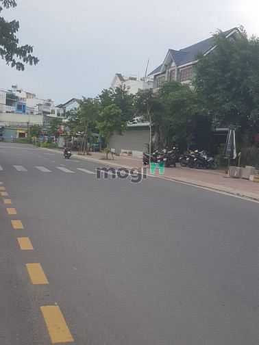 Hình ảnh Hạ giá sốc! lô đất khu biệt thự compound Nguyễn Văn Hưởng.DT70m2