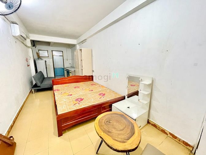 Hình ảnh Studio Full Nội Thất Tại Đường Hoàng Văn Thụ