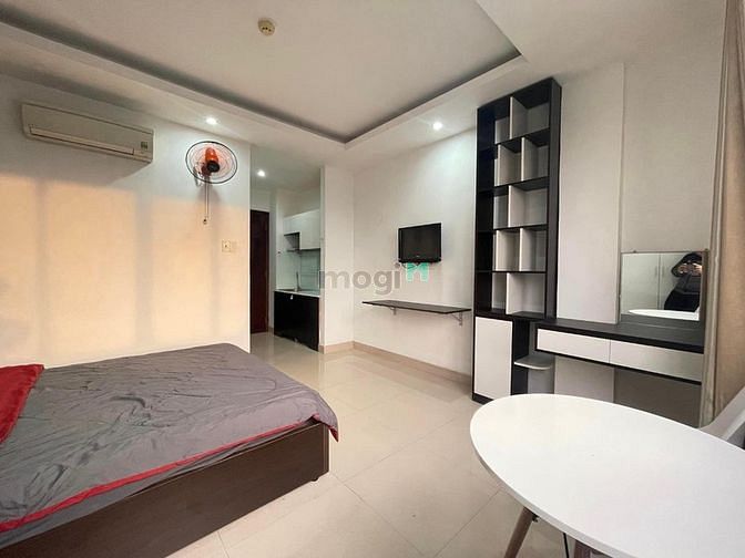 Hình ảnh CHDV_Gần Lotte_TĐT_RMIT_Cửa sổ to_Thoáng mát_Hỗ trợ hấp dẫn_MỚI 100%