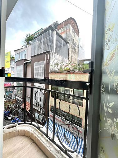 Hình ảnh Căn Hộ Balcony Máy Giặt Riêng Y Hình Ngay Trần Phú Q5