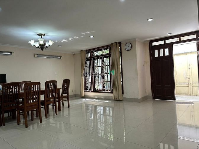 Hình ảnh Cho Thuê Biệt Thự Góc 2 Mặt Tiền 86D Phổ Quang, P2, Tân Bình