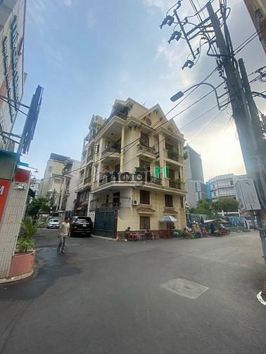 Hình ảnh Cho Thuê Biệt Thự Góc 2 Mặt Tiền 86D Phổ Quang, P2, Tân Bình