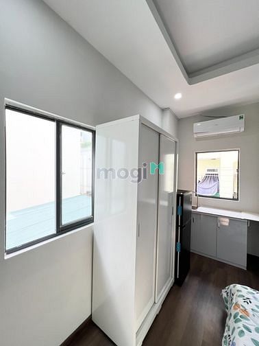 Hình ảnh Phòng Cửa Sổ Thoáng Mát Giá Rẻ Full Nội Thất Đường Cách Mạng Tháng 8