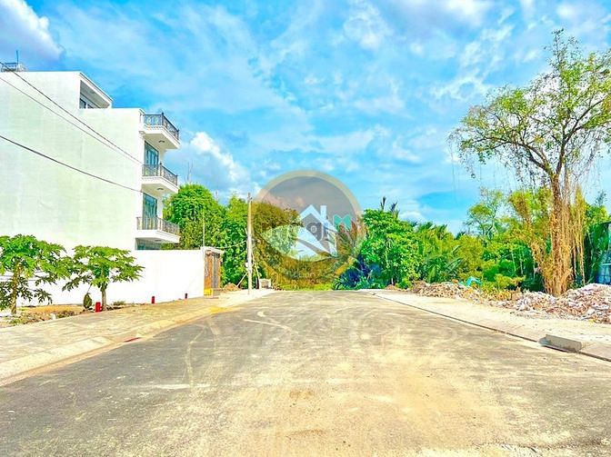 Hình ảnh Bán đất mặt tiền đường số cắt Lâm Văn Bền  Quận 7