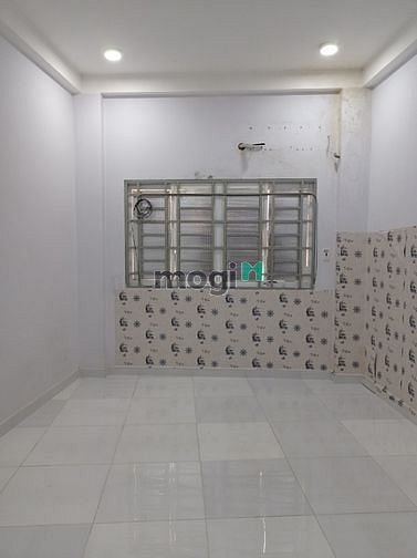 Hình ảnh Nhà mới sơn 395/3a Hoà Hảo Q10 4x8m 2L 8,5 triệu