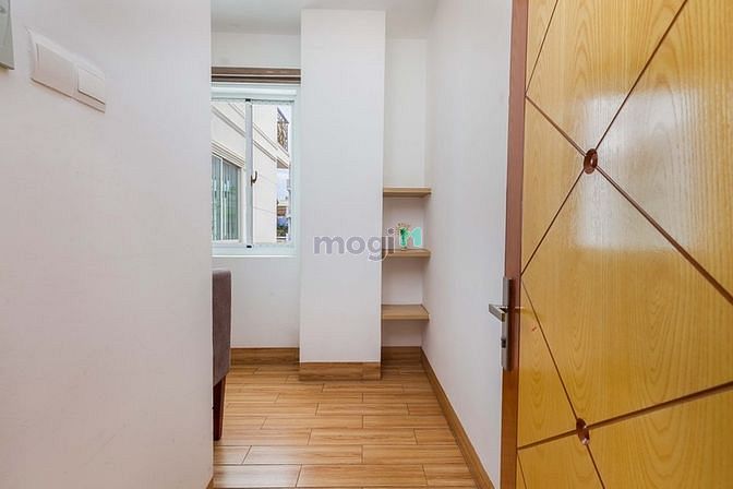 Hình ảnh 1 Phòng Ngủ Bancol Rộng 40m2 Giáp Quận 3
