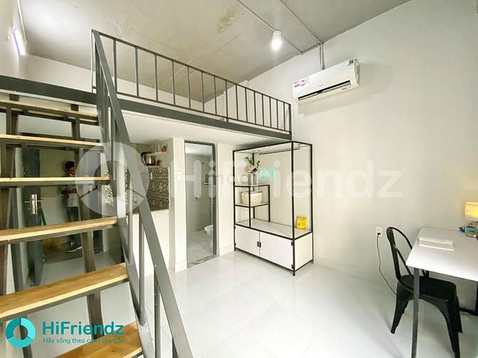 Hình ảnh Duplex Cửa Sổ Thoáng Mát Tại Trung Tâm