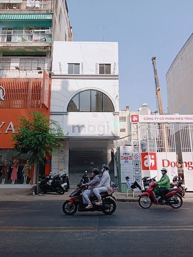 Hình ảnh Cho Thuê Căn Duy Nhất Mặt Tiền Võ Văn Tần Ngang 5,5m. Đường 2 Chiều