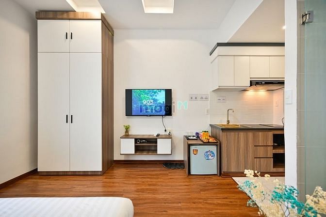 Hình ảnh Căn Hộ Studio Ban Công 40m2 , Thang Máy , Ngay Ngã Sáu Phù Đổng