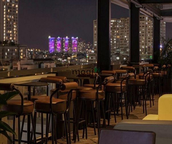 Hình ảnh Rooftop Chill 200m, Tầng 10, View Bitexco,DT: 10X20m, Gía 45TR
