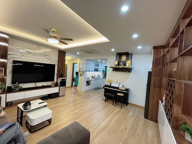 Hình ảnh Cần ra nhanh CH Golden Plaza Q5 - 68m2 - 2PN - 2WC - 1 tỷ 420 SHR