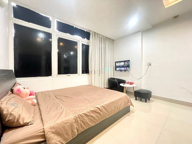 Hình ảnh Căn Hộ Studio Full Nội Thất 45m2 , Thang Máy , Ngay Ngã Sáu Phù Đổng