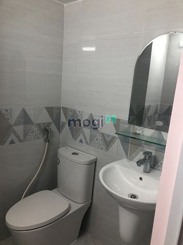 Hình ảnh Phòng trọ mới xây 15m2 Tôn Đản Q4