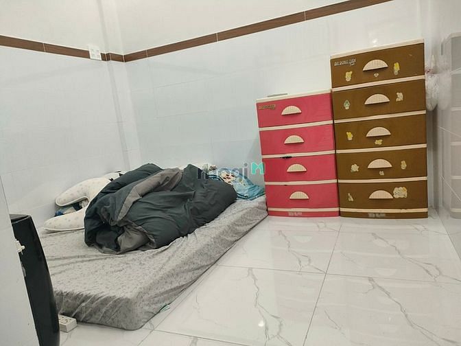 Hình ảnh Cách mặt tiền 1 căn, 40m2, 3 tầng sân thượng, 5,5 tỷ, đ Phan Văn Trị