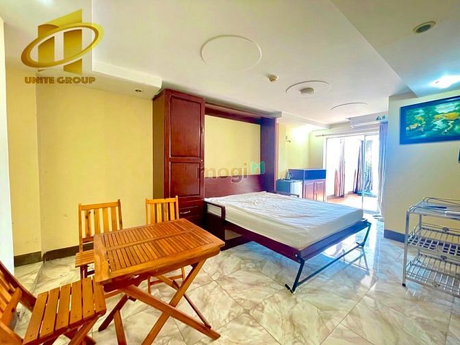 Hình ảnh Studio cửa sổ 2 giường lớn full nội thất - gần Lotte quận 7