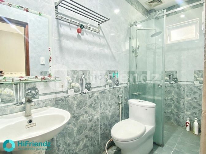 Hình ảnh Cho thuê CHDV full nội thất - thang máy - cửa sổ lớn - ở Bông Sao Q8