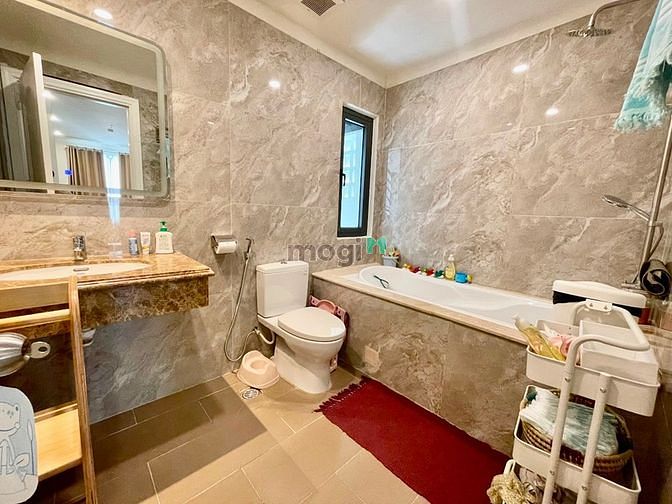 Hình ảnh Cho Thuê Penthouse 3 Phòng Ngủ 3WC Có Ban Công Gần Masteri Thảo Điền