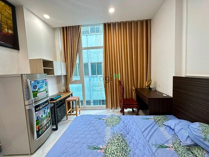 Hình ảnh Studio full nội thất cửa sổ lớn ngày Huỳnh Tấn Phát Quận 7