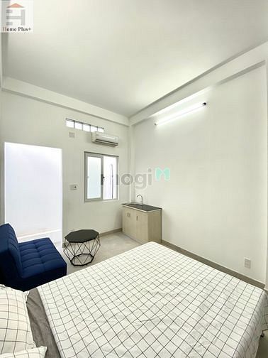 Hình ảnh Phòng mới xây, ban công, sẵn nội thất. Ngay VINCOM Phan Văn Trị