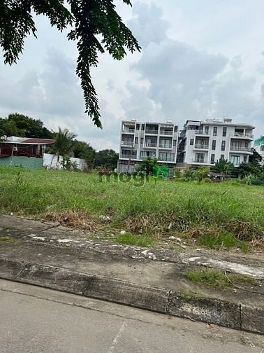 Hình ảnh Chính chủ bán đất Lê Hữu Kiều, Quận 2 gần CV Thế Kỷ 21. DT 80m2. SHR