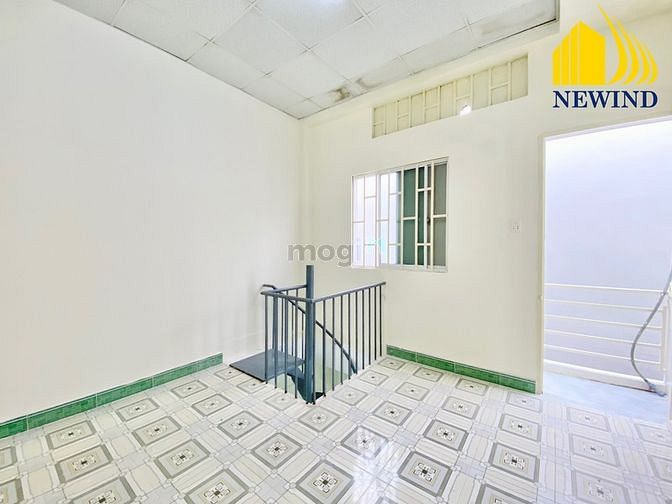 Hình ảnh Gác trọ_Ở 4 người_Thoáng mát_NTCB_Sạch Sẽ_An ninh_Bãi xe rộng