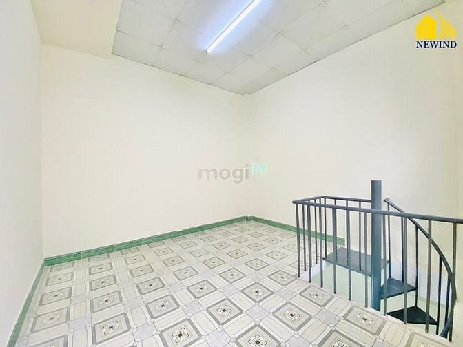 Hình ảnh Gác trọ_Ở 4 người_Thoáng mát_NTCB_Sạch Sẽ_An ninh_Bãi xe rộng