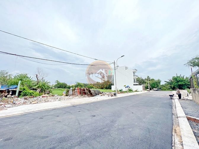 Hình ảnh Bán đất mặt tiền đường số cắt Lâm Văn Bền Quận 7