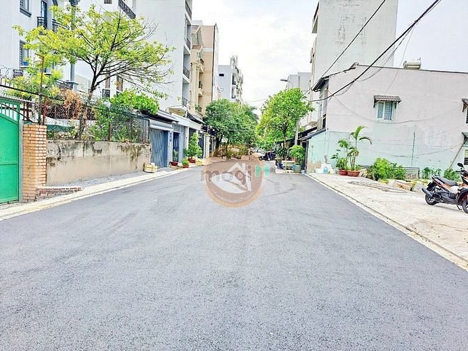 Hình ảnh Bán đất mặt tiền đường số cắt Lâm Văn Bền Quận 7