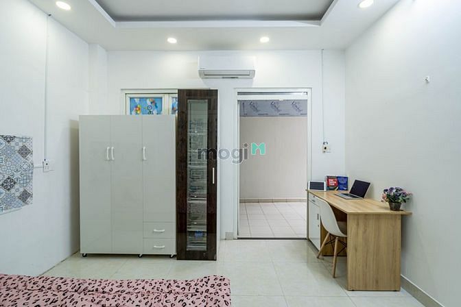 Hình ảnh Studio đang trống đây khách ơi