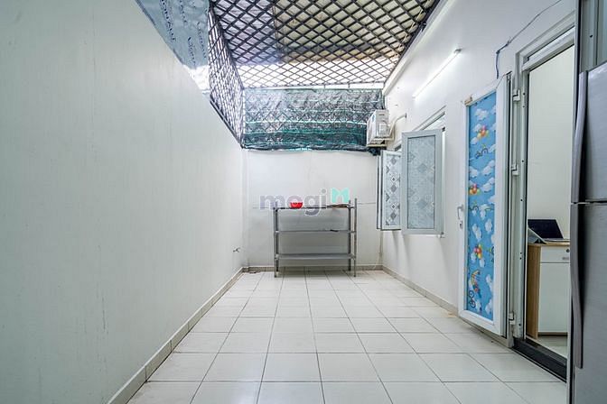 Hình ảnh Studio đang trống đây khách ơi