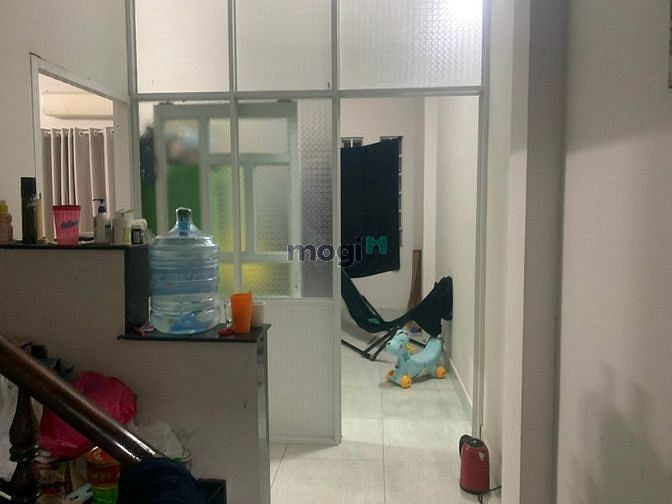 Hình ảnh Cho thuê nhà 4PN gần chợ Hiệp Bình