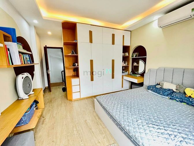 Hình ảnh Bán nhà Văn Tiến Dũng Phú Diễn Lô góc Kinh doanh, Ô tô phân lô