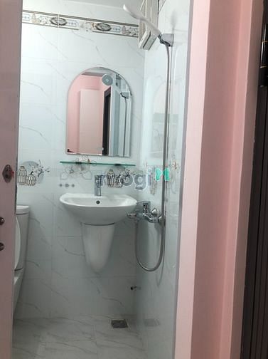 Hình ảnh Phòng trọ mới xây 15m2 Tôn Đản Q4