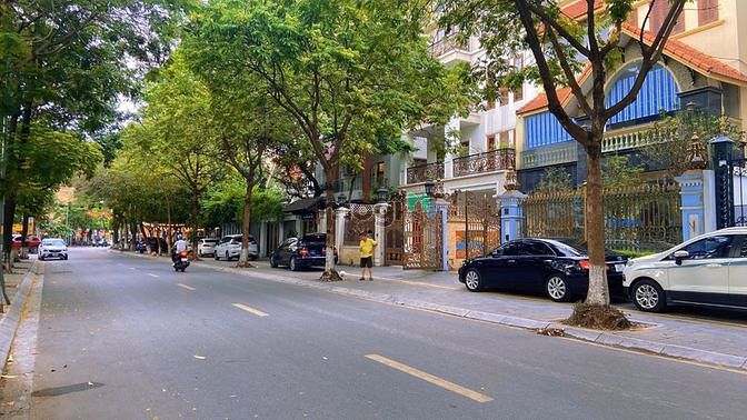 Hình ảnh Cho thuê nhà siêu đẹp Cầu Giấy - Hà Nội