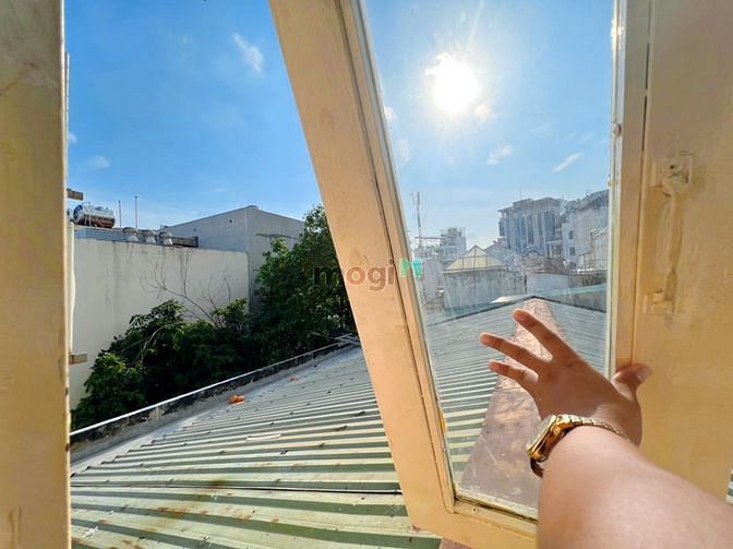 Hình ảnh Căn Hộ Full nội thất Cửa Sổ đón nắng ngay sân bay