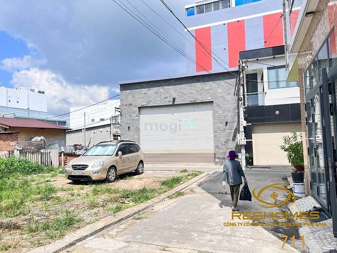 Hình ảnh Bán nhà 1 trệt 1 lầu hẻm 88 Lý Văn Sâm giá 3,2 tỷ