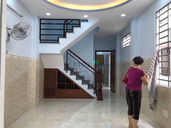 Hình ảnh Nhà Cách 1 Căn ra MẶT TIỀN TRẦN KHẮC CHÂN ngay TRẦN QUANG KHẢI Quận 1