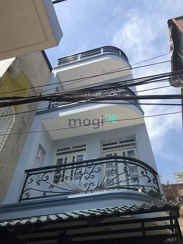 Hình ảnh Nhà Cách 1 Căn ra MẶT TIỀN TRẦN KHẮC CHÂN ngay TRẦN QUANG KHẢI Quận 1