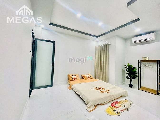 Hình ảnh Phòng ban công thoáng mát RỘNG ĐẾN 50M2 ngay Quang Trung