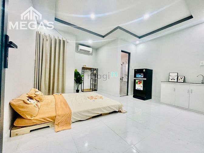Hình ảnh Phòng ban công thoáng mát RỘNG ĐẾN 50M2 ngay Quang Trung