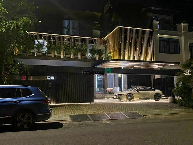 Hình ảnh Cho thuê bt Đơn lập sân vườn Mỹ Phú 1, PMH,Q7