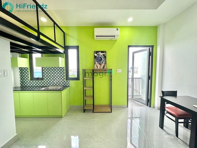Hình ảnh Ban công full nội thất máy giặt riêng.