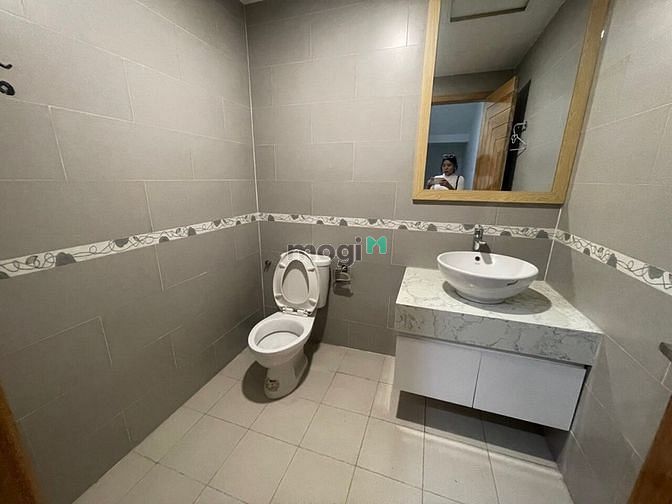 Hình ảnh Cần Cho Thuê Gấp Nhà Mặt Tiền Lê Quang Định - Đoạn gần Nguyễn Văn Đậu,